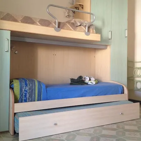 Terry, Camera Vacanze