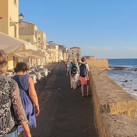 Terry, Camera Vacanze