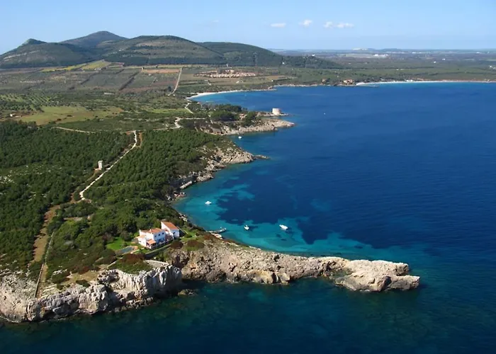 阿尔盖罗特里-卡梅拉假日旅馆 招待所 3*