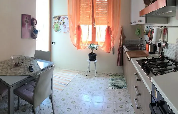 阿尔盖罗特里-卡梅拉假日旅馆